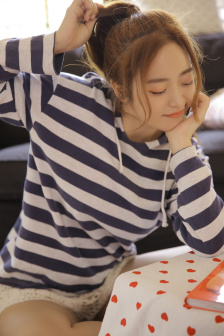 比基尼美女